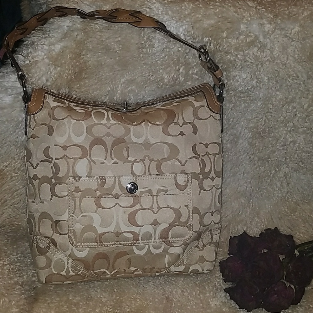 Purse - Picture 1 of 5